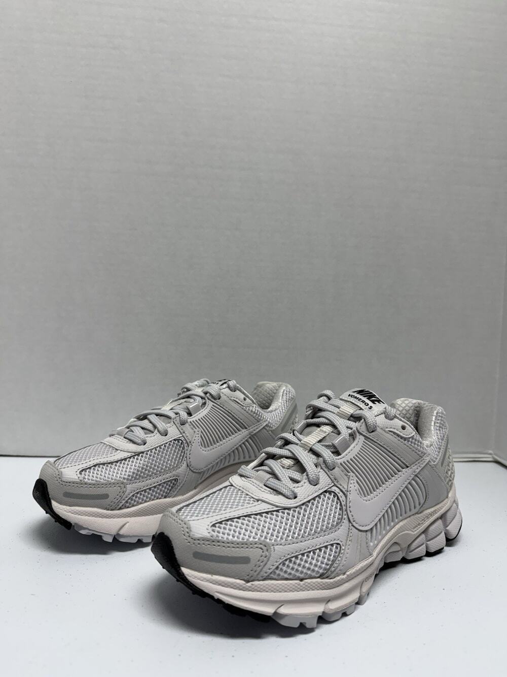 Nike Air Zoom Vomero 5 Vast Grey BV1358 001 Size 4 Men Size 5.5 Women Mesh Run